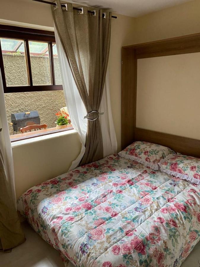 Recanto De Itaipava - Casa Com Forno De Pizza A Lenha, Churrasqueira, Pet Friendly, Equipada Para Ate 6 Pessoas, Em Meio A Natureza E Proxima Ao Centro Do Bairro Petropolis  Luaran gambar