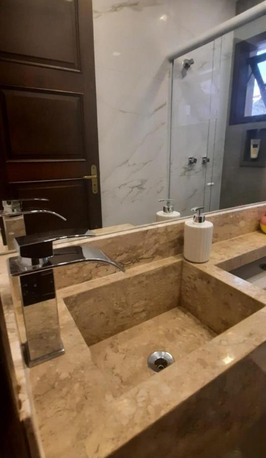 Recanto De Itaipava - Casa Com Forno De Pizza A Lenha, Churrasqueira, Pet Friendly, Equipada Para Ate 6 Pessoas, Em Meio A Natureza E Proxima Ao Centro Do Bairro Petropolis  Luaran gambar